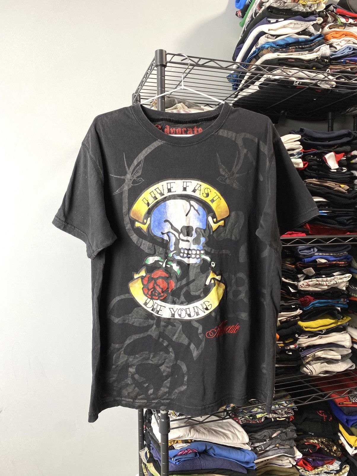Band Tees Y2K Vintage Ed Hardy Style Big Print T Shirt Skull Roses Size US XL / EU 56 / 4 - 1 Thumbnail