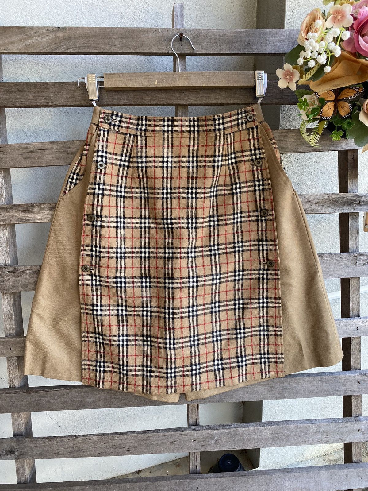 Burberry × Vintage Vintage Burberry Nova Check Short Pants Size 27" / US 4 / IT 40 - 2 Thumbnail