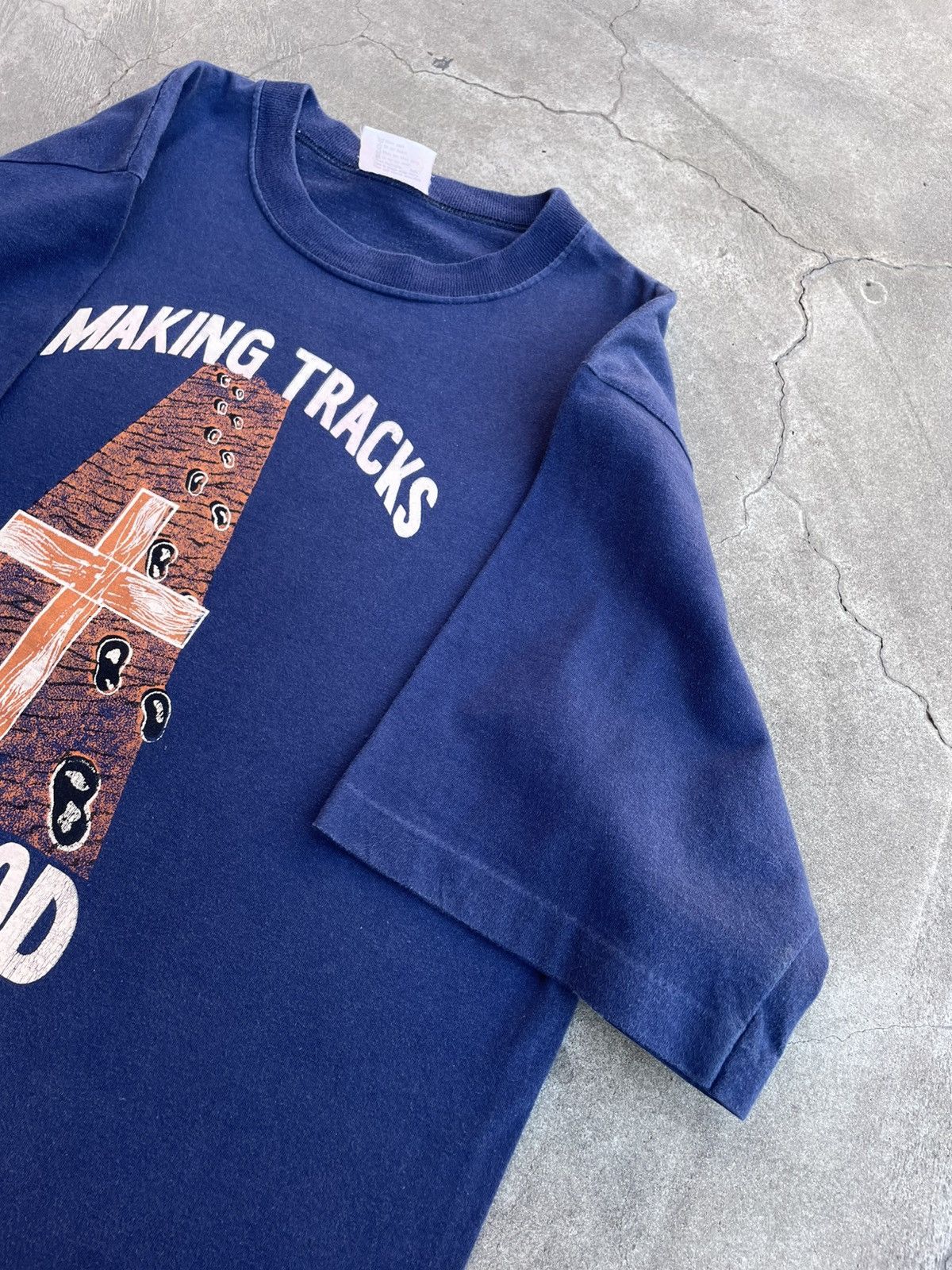 Vintage 1990s Single Stitched T-Shirt: Making Tracks for God Size US L / EU 52-54 / 3 - 3 Thumbnail