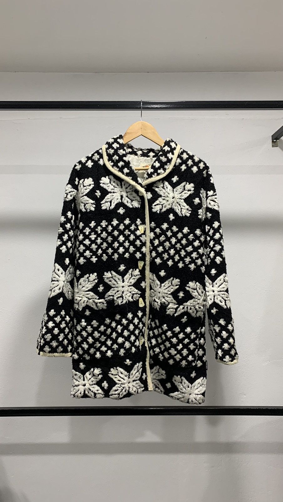 Ellesse Navajo Fleece Quilted Puffer Jacket