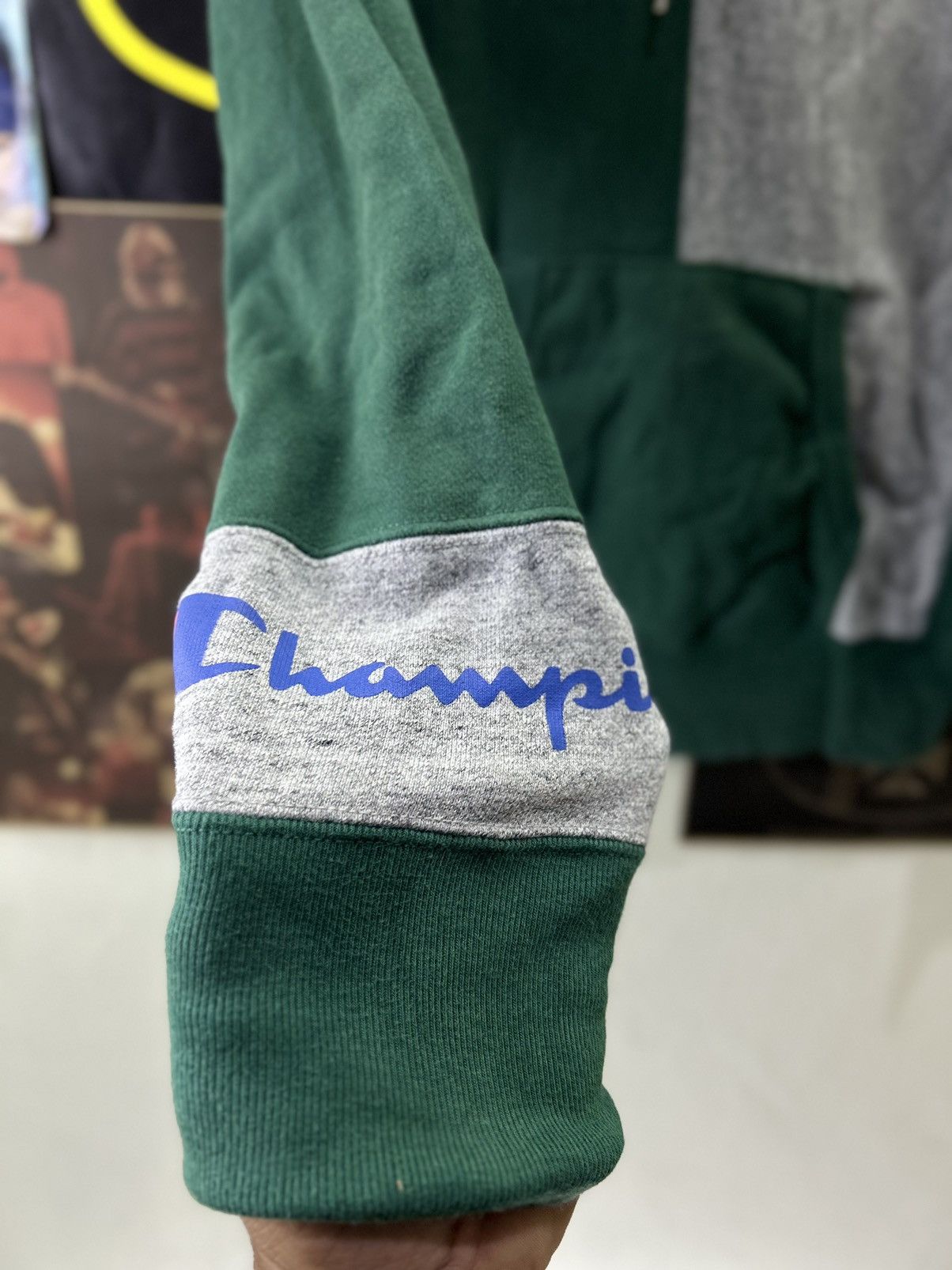 Champion Vintage Champion Two Colour Green/Grey Distressed Hoodie Size US M / EU 48-50 / 2 - 5 Thumbnail