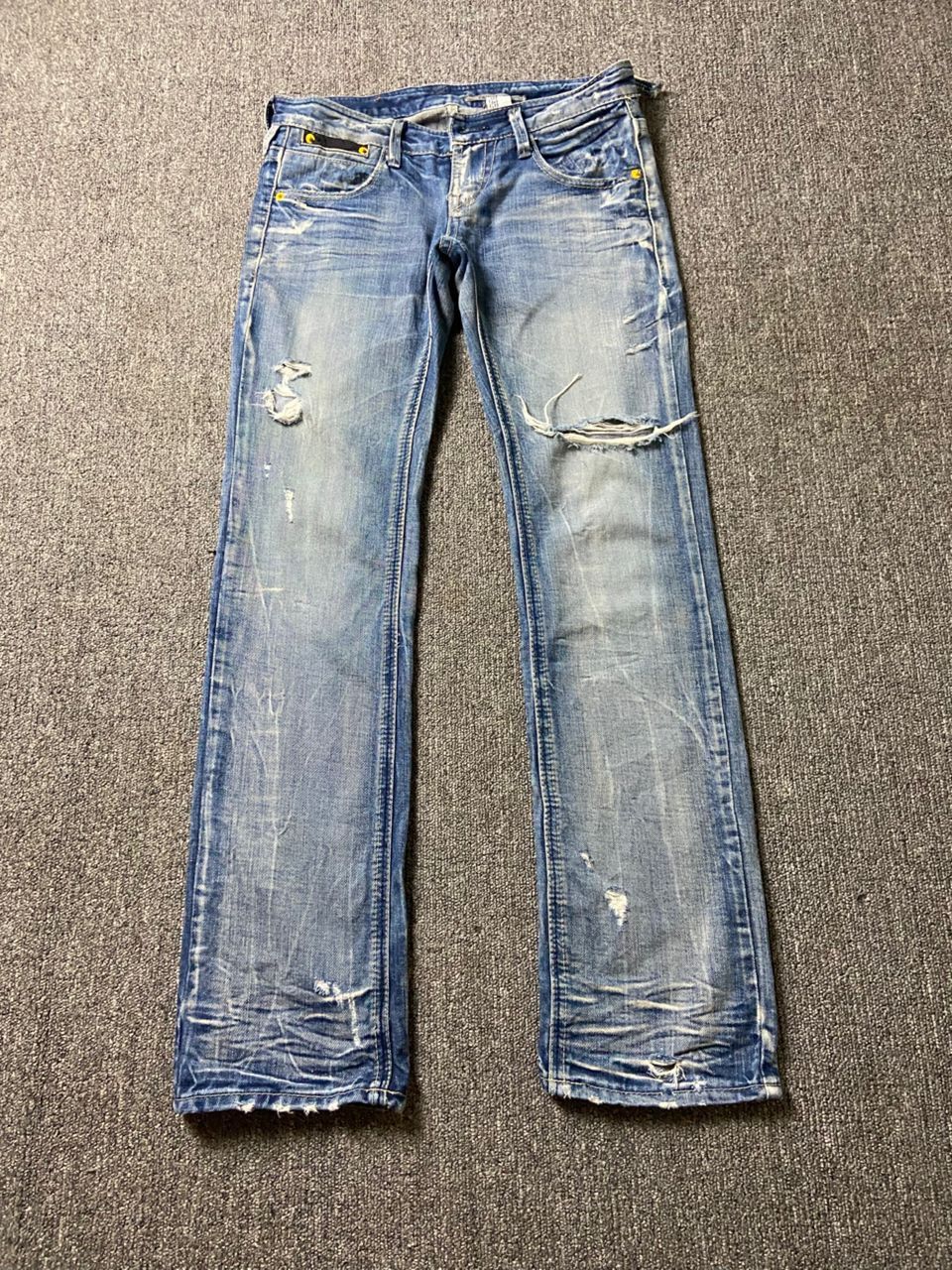 Japanese Brand YANU Collection Distressed Denim Ripped Jeans (184) Size US 29 - 1 Thumbnail