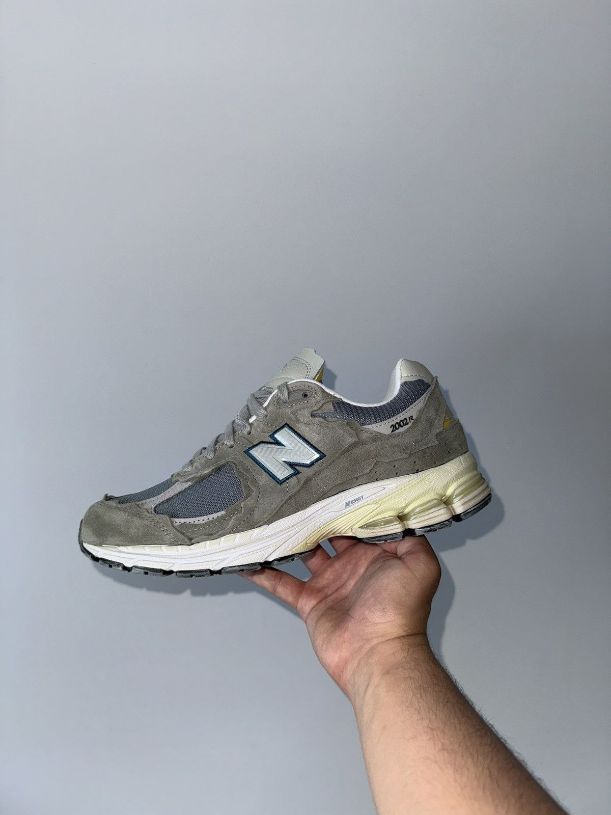 New Balance New Balance 2002R Protection Pack Mirage Grey Size US 10 / EU 43 - 1 Thumbnail