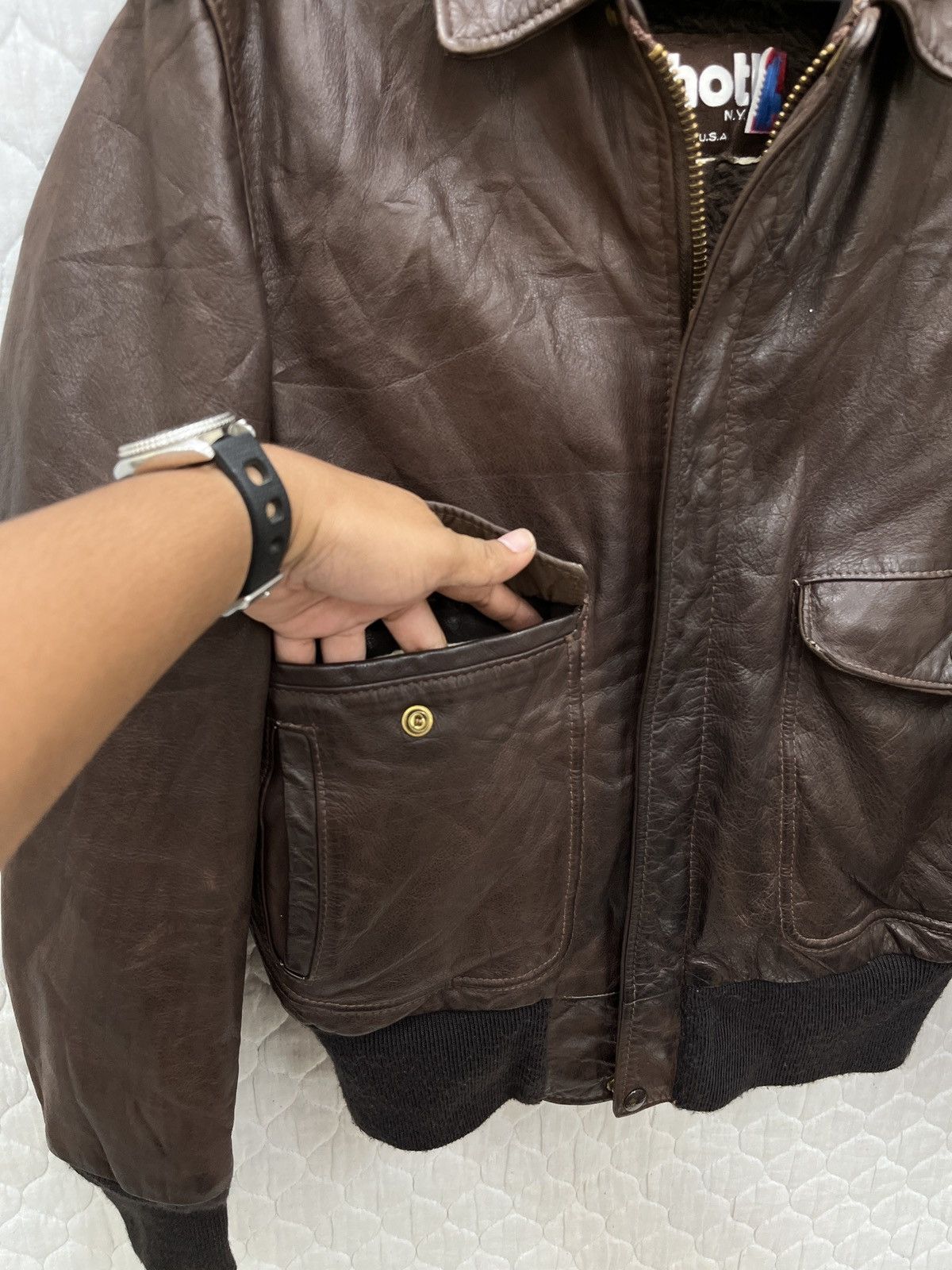 Schott 🔥🔥🔥STEALS VTG SCHOTT A2 LEATHER JACKET Size US S / EU 44-46 / 1 - 16 Thumbnail