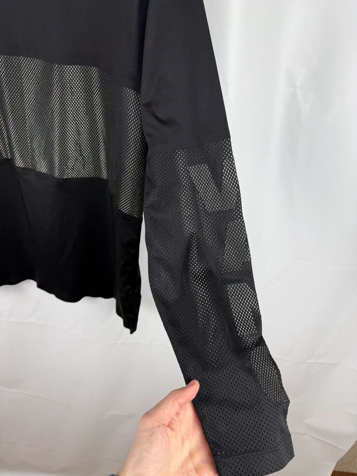 Alexander Wang × H&M Alexander Wang HM Longsleeve With Mesh Logos size S Size US S / EU 44-46 / 1 - 5 Thumbnail