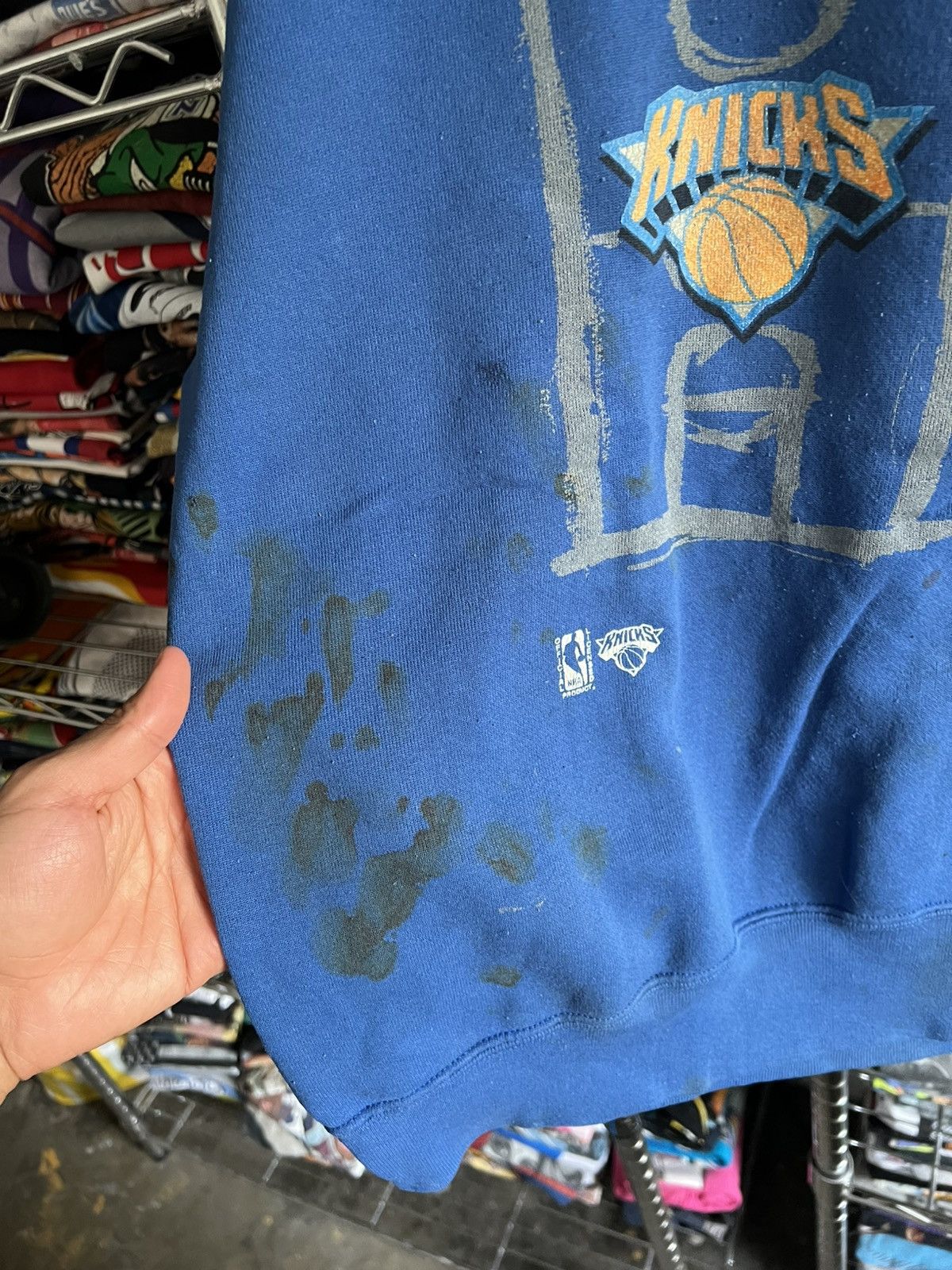 NBA 90s New York Knicks Beaten Paths are for Men Crewneck Magic Size US L / EU 52-54 / 3 - 4 Thumbnail