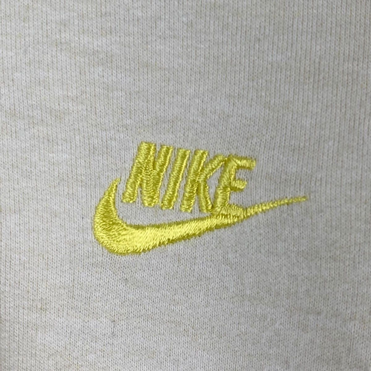 Nike × Vintage Vintage Nike Hoodie Small Embroidered White/Yellow Size S Size S / US 4 / IT 40 - 7 Thumbnail