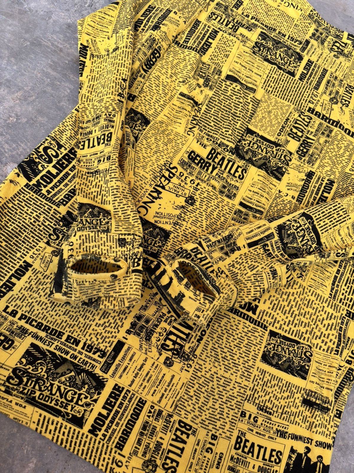 Hysteric Glamour Y2k Circus the beatles Full Print Longsleeve Size US L / EU 52-54 / 3 - 6 Thumbnail