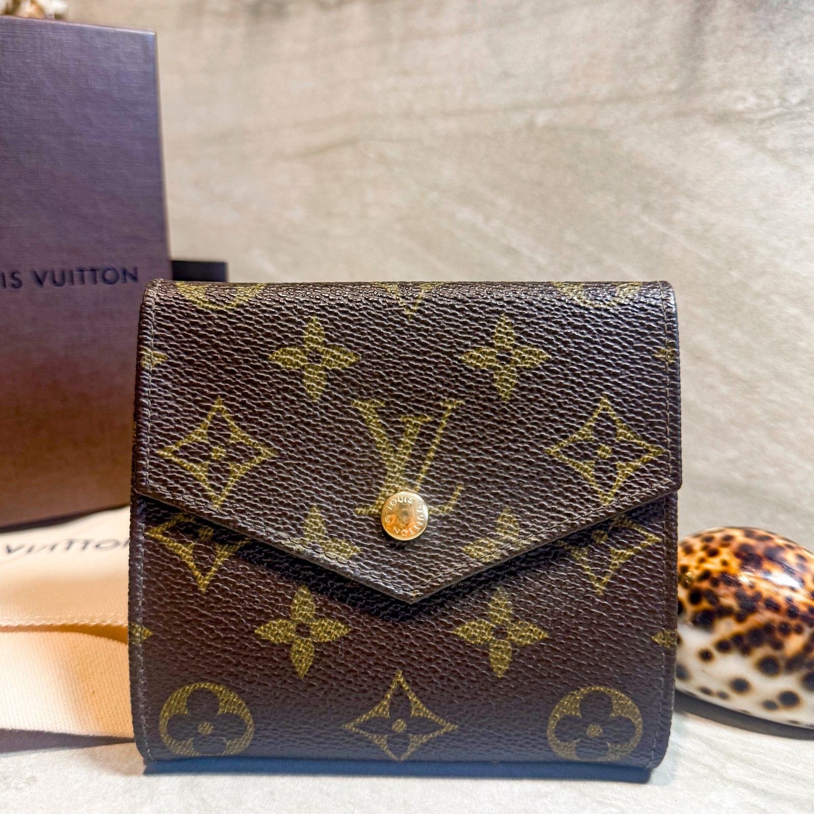 Louis Vuitton Louis Vuitton Victorine Wallet Monogram Size ONE SIZE - 3 Thumbnail