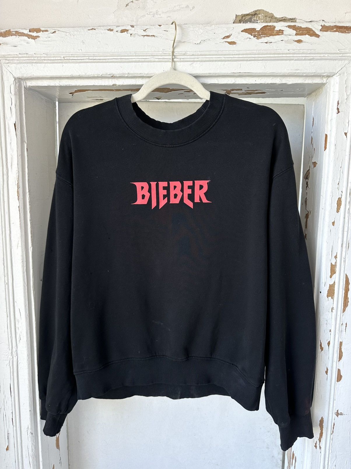 H&M × Justin Bieber × Vintage Justin Bieber Purpose Tour Ragged Sweatshirt Size US S / EU 44-46 / 1 - 1 Thumbnail