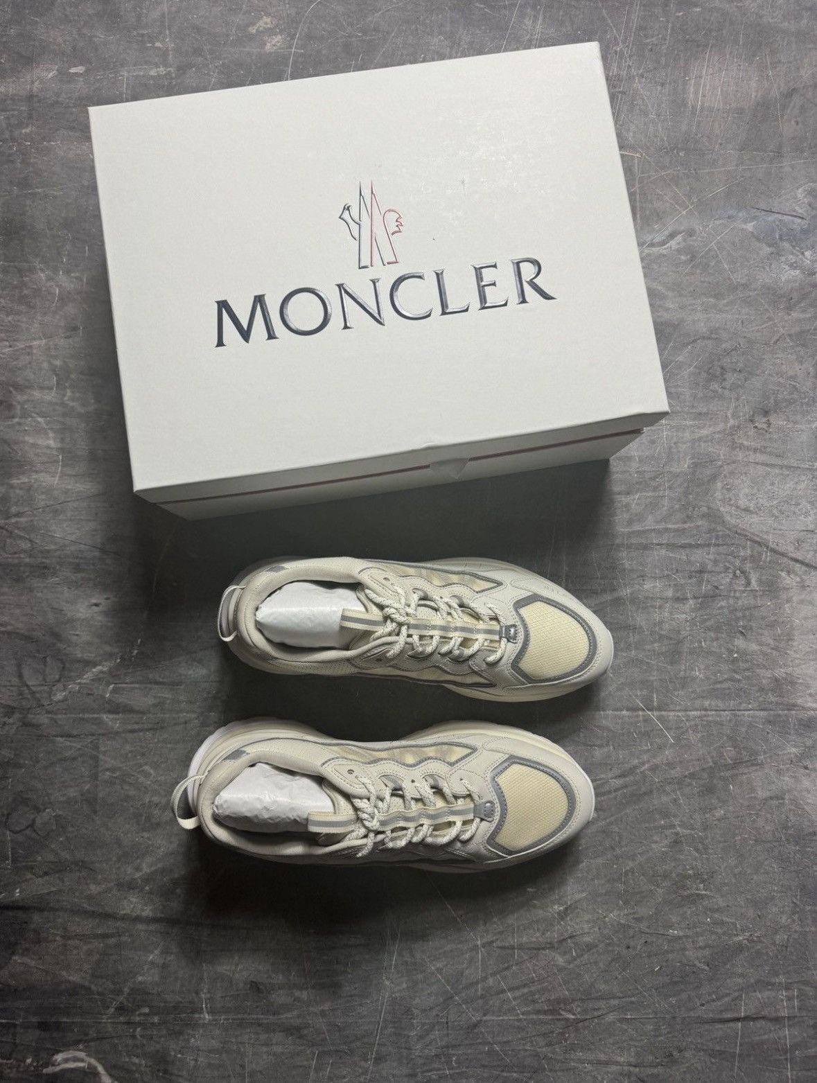 Moncler Moncler Lite Runner Size US 11 / EU 44 - 2 Thumbnail