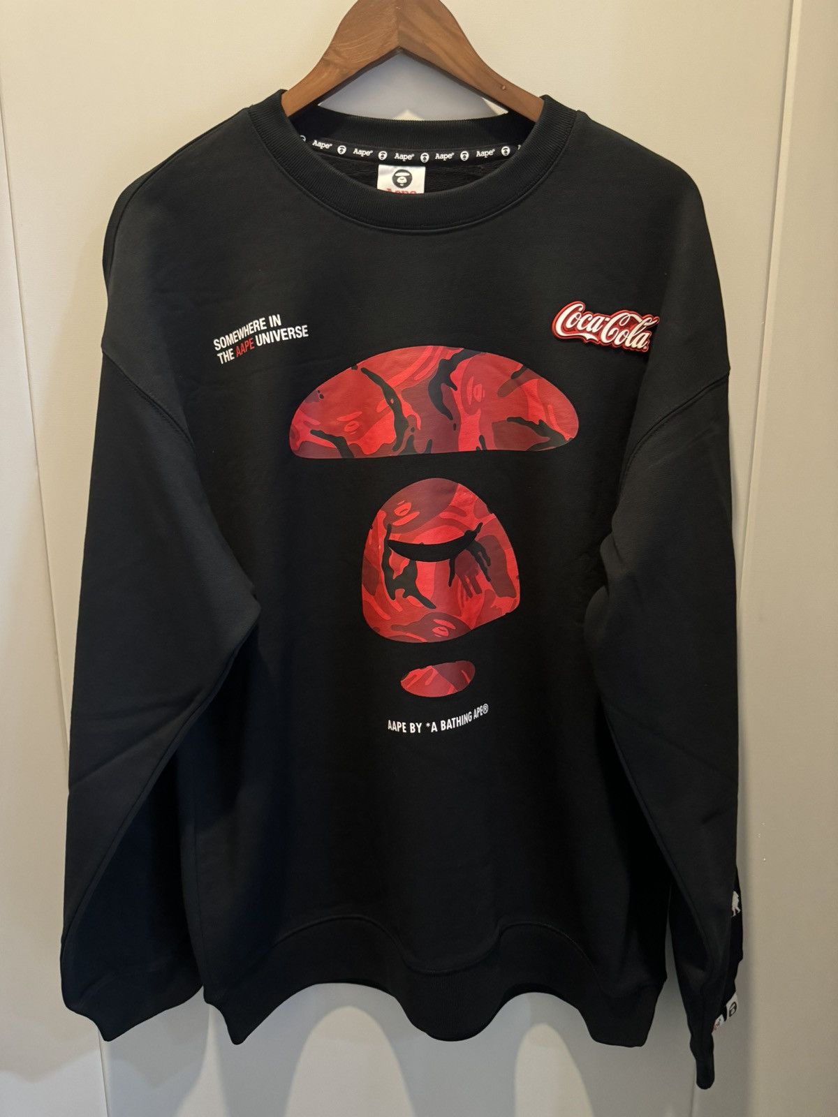 Aape AAPE COCACOLA SWEAT SHIRT Size US XL / EU 56 / 4 - 1 Thumbnail