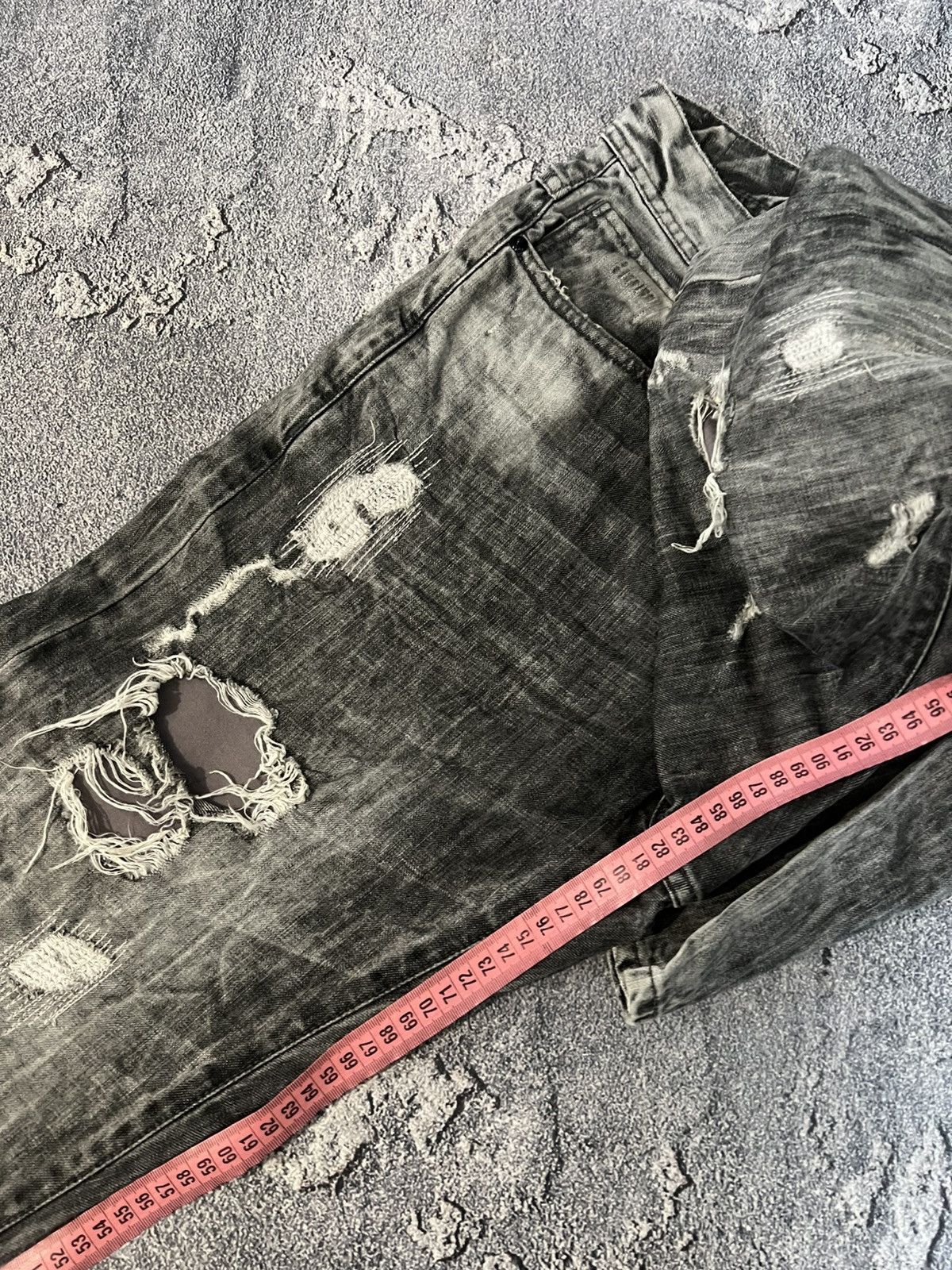 Japanese Brand SWAG Destroyed Acid Washed — Streetwear Weathered Slim Jeans Size US 33 - 7 Thumbnail