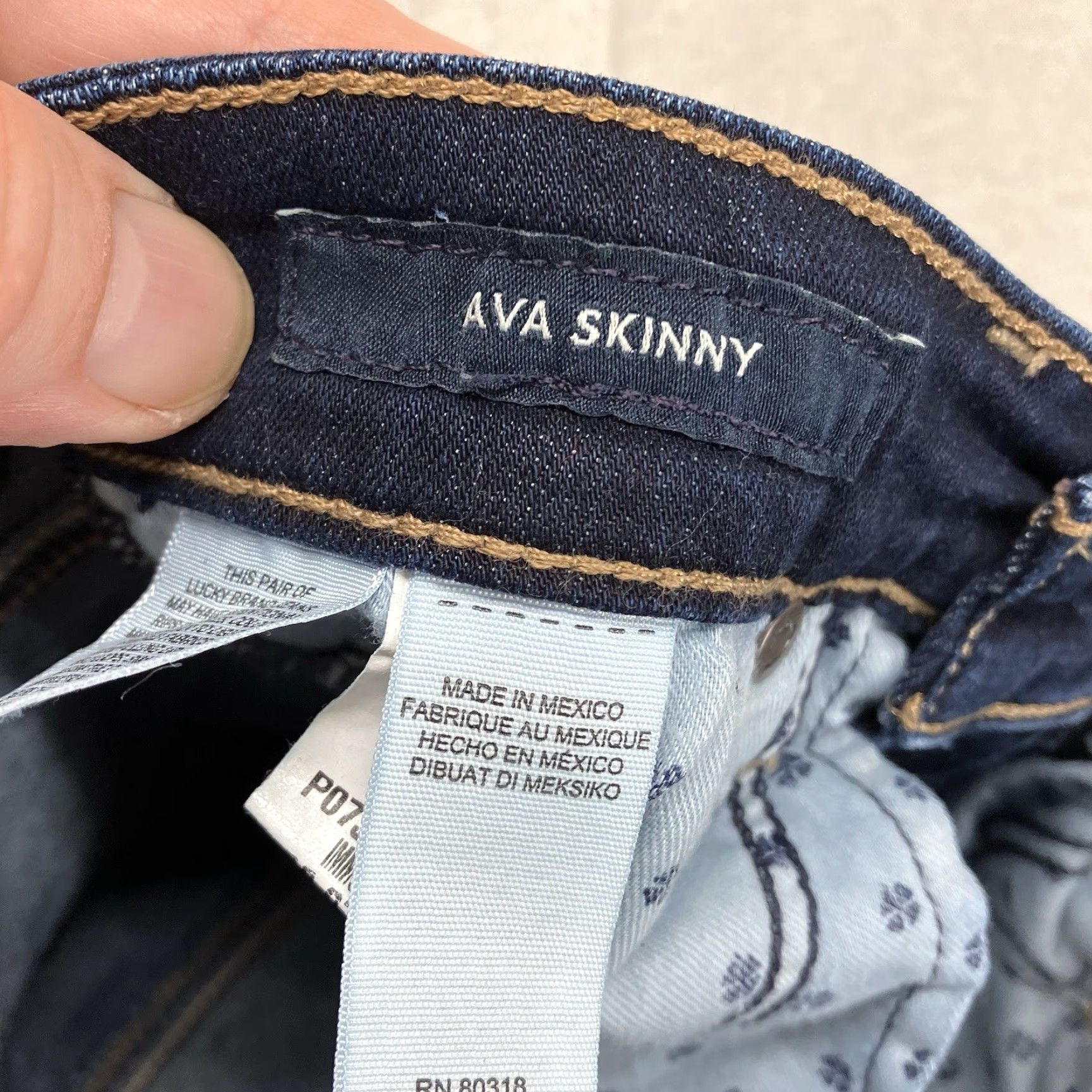 Lucky Brand LUCKY BRAND Orta Premium Ankle Jeans Women’s Size 00/24 Skinny Denim 28.5" Inseam Blue Dark Stretch 5-Pocket 90s Bohemian USA Womens Size 24" / US 00 / IT 34 - 4 Thumbnail