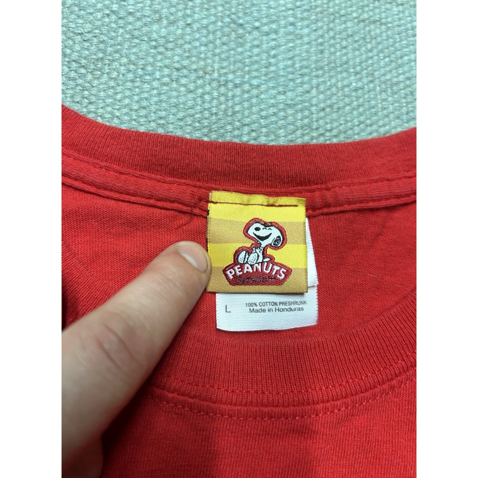 Gildan VINTAGE Peanuts Christmas Snoopy Charlie Brown Cotton T-Shirt Men Large Red Gildan T-Shirt Size US L / EU 52-54 / 3 - 4 Thumbnail