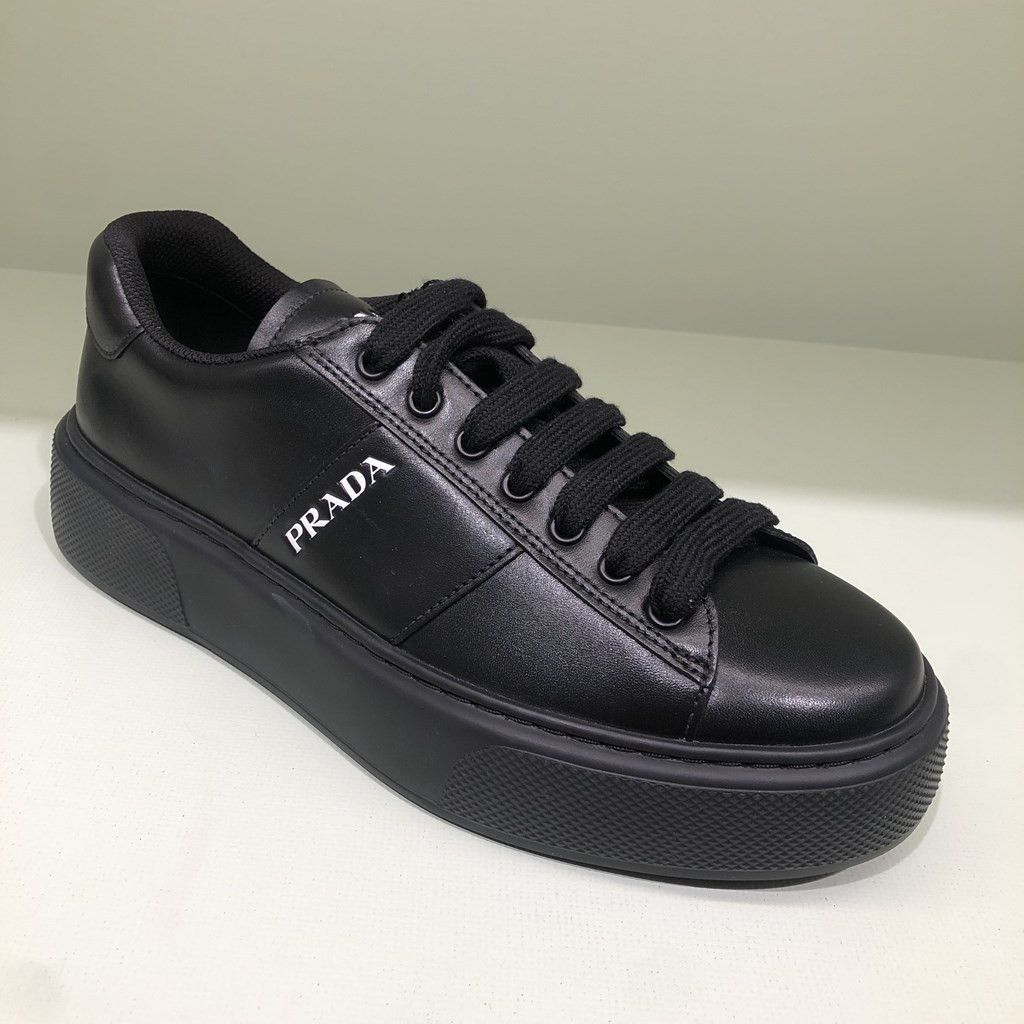 Prada o1la1rc1a0925 Logo Leather Sneakers in Black Size US 9 / EU 42 - 1 Thumbnail