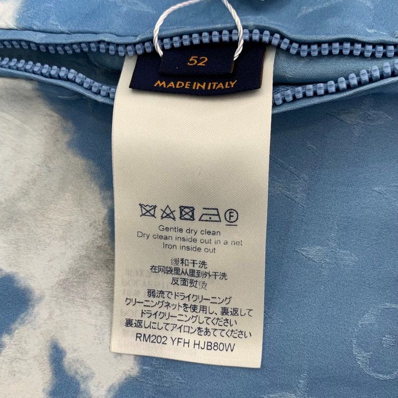 Louis Vuitton Louis Vuitton Blue logo full print hooded zip-up jacket Size US L / EU 52-54 / 3 - 6 Thumbnail
