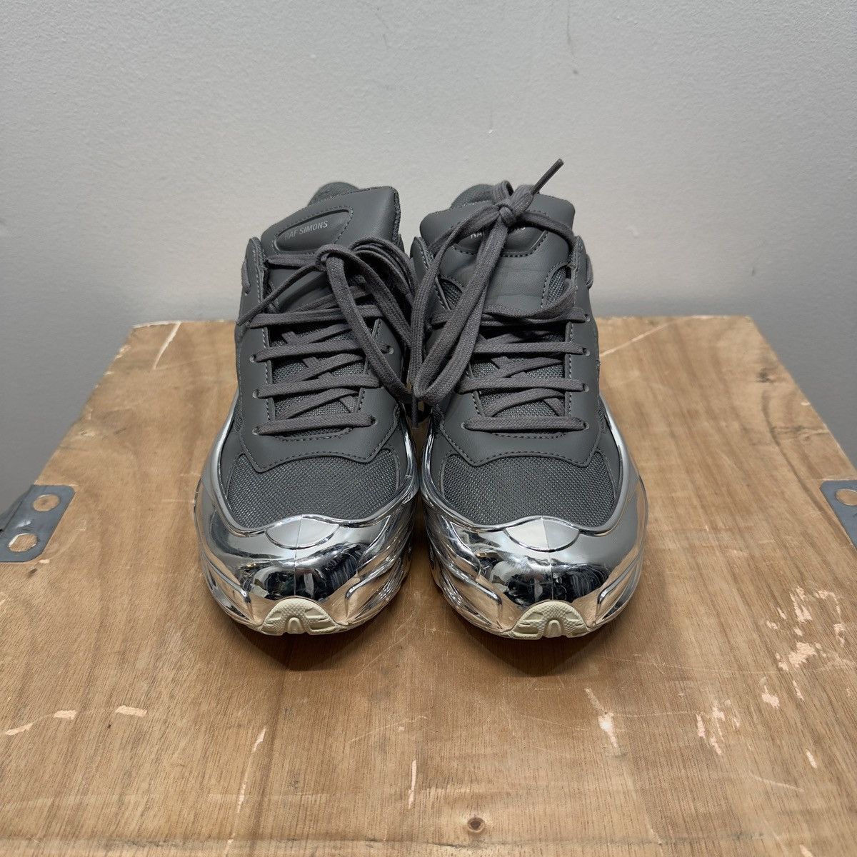Adidas × Raf Simons Raf Simons Adidas Ozweego Ash Grey Mirror Chrome Sneakers Size US 7.5 / EU 40-41 - 2 Thumbnail
