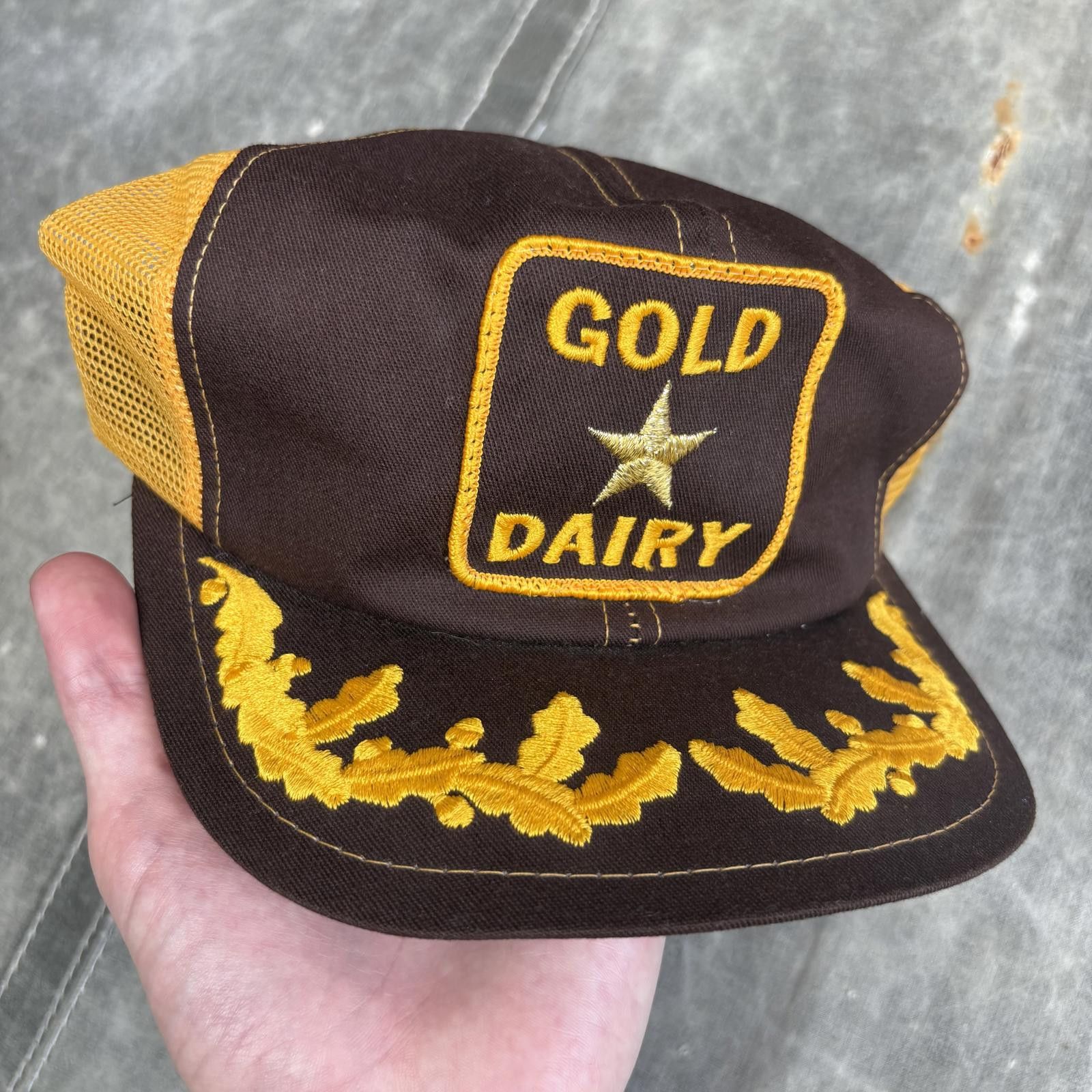 Vintage Vintage 90s Gold Dairy Patch Scrambled Eggs Trucker Snap Hat Size ONE SIZE - 1 Thumbnail