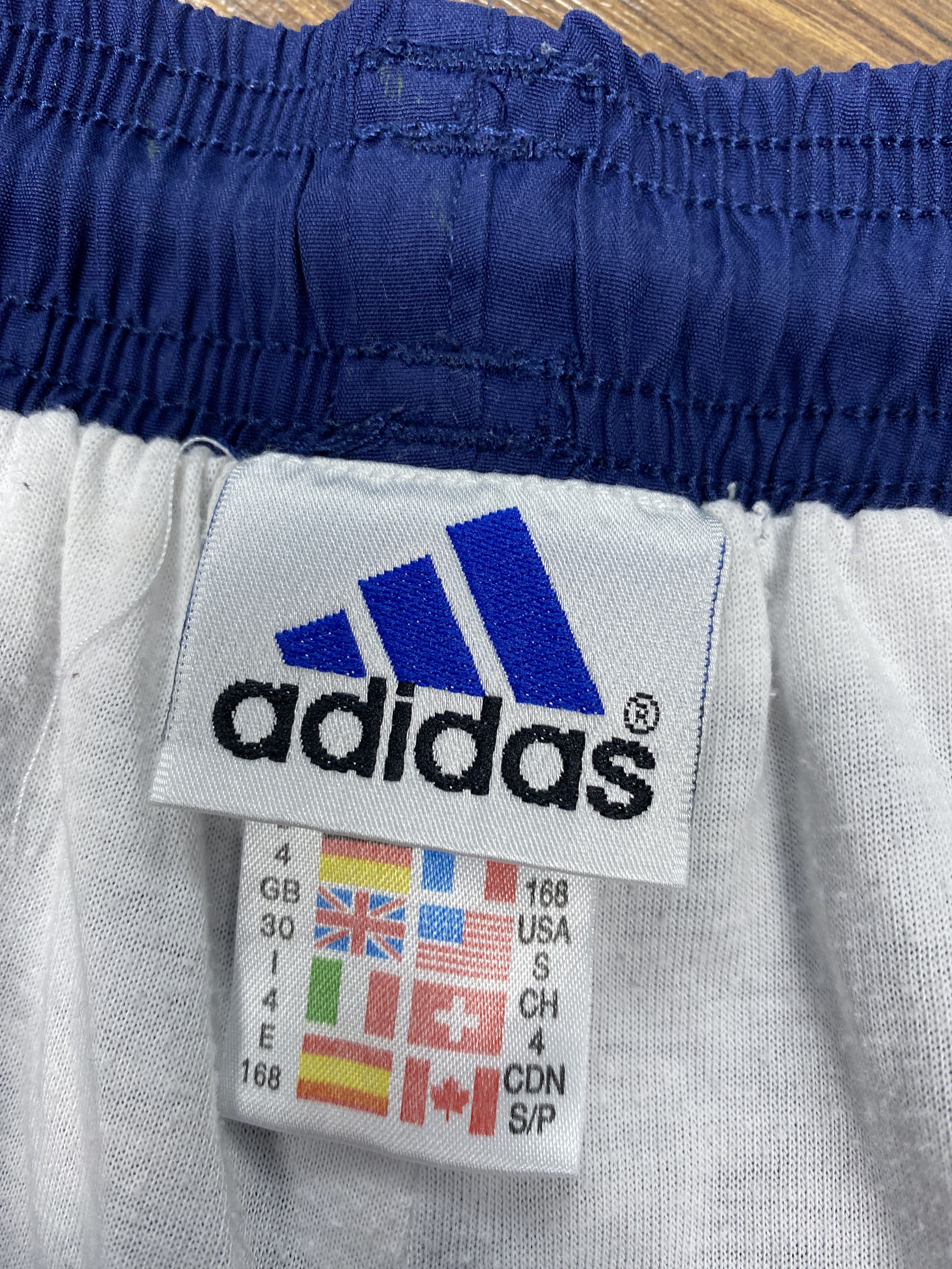 Adidas Adidas vintage baggy parachute nylon track pants y2k Size US 30 / EU 46 - 6 Thumbnail