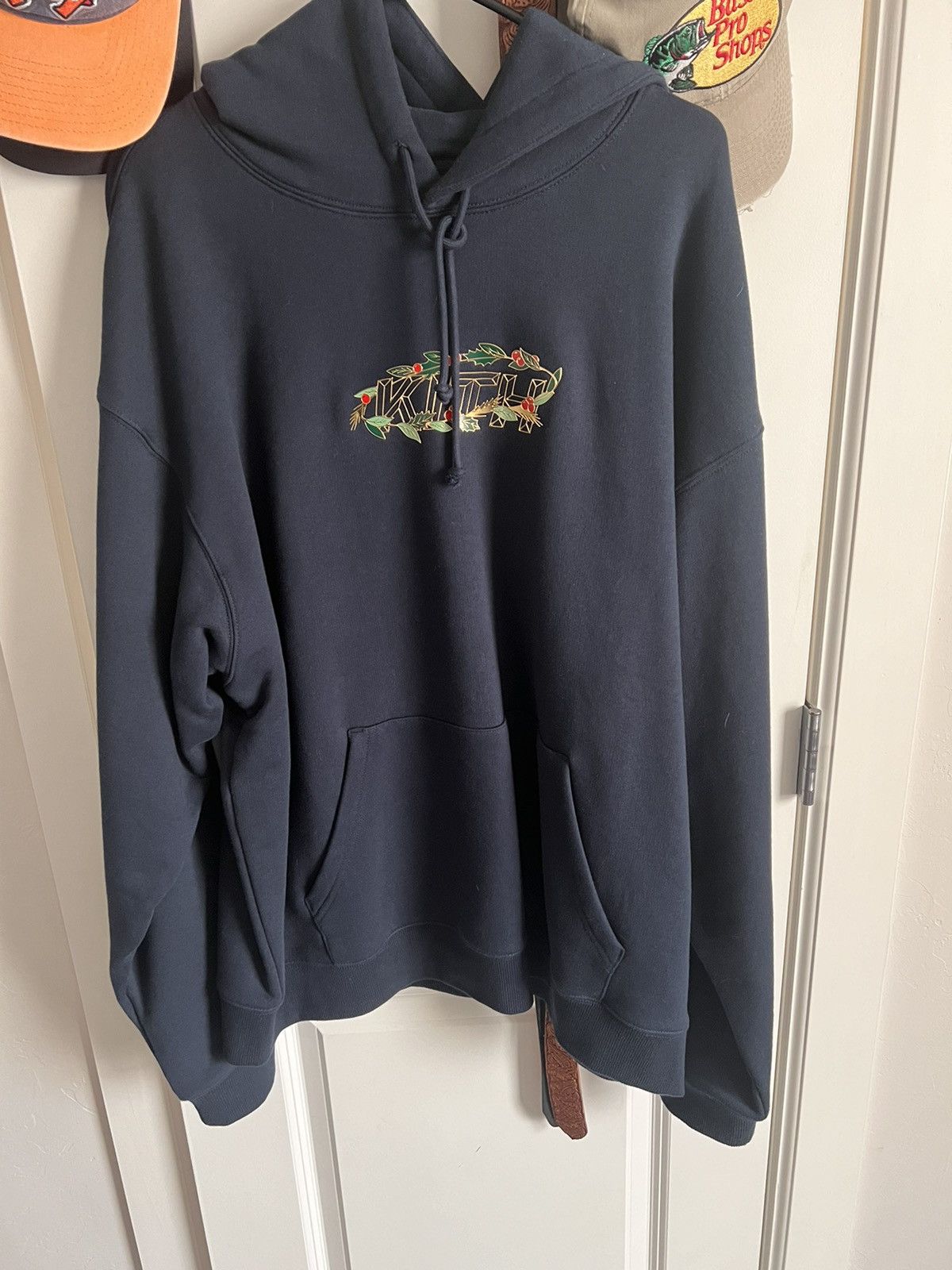 Kith Kithmas Wreath Orbit Williams lll Hoodie Size US XL / EU 56 / 4 - 4 Thumbnail