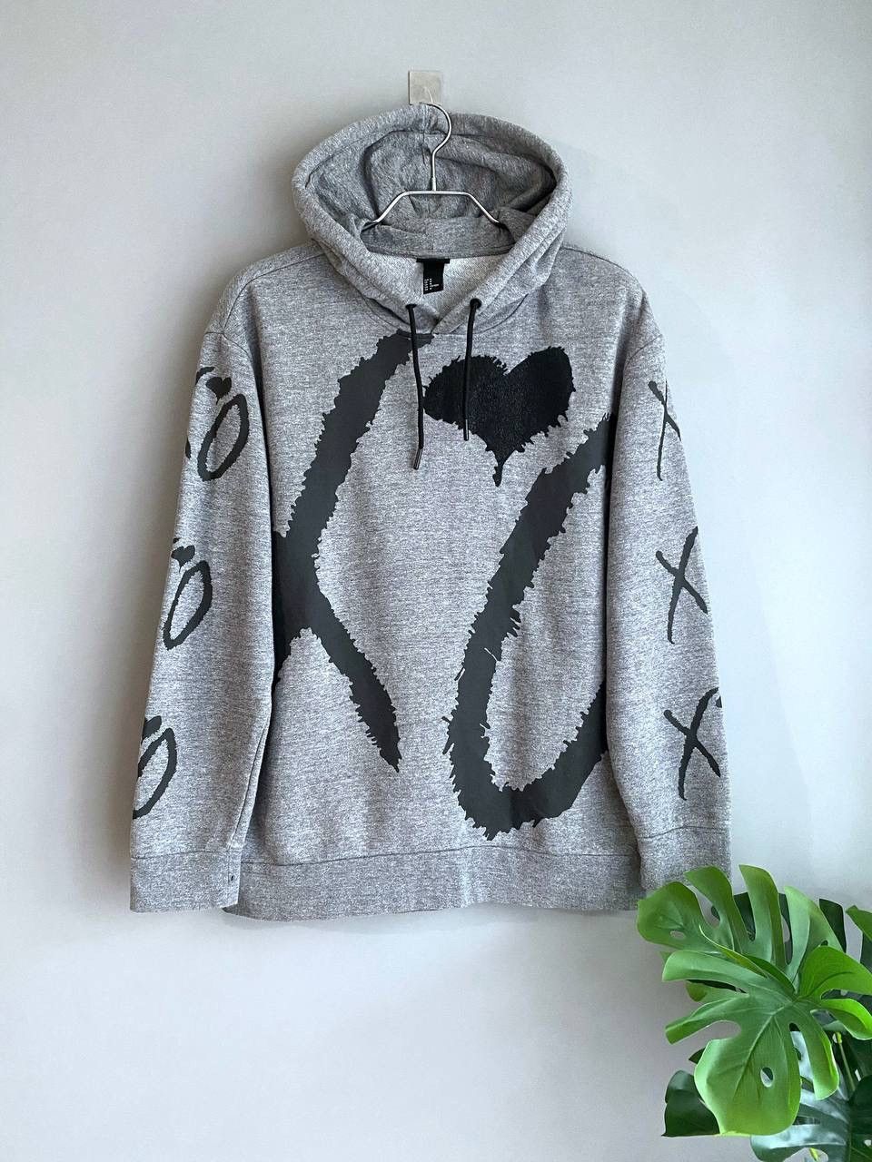 H&M × The Weeknd H&M x The Weekend XO Big Logo Grey Hoodie, Size M Size US M / EU 48-50 / 2 - 1 Thumbnail