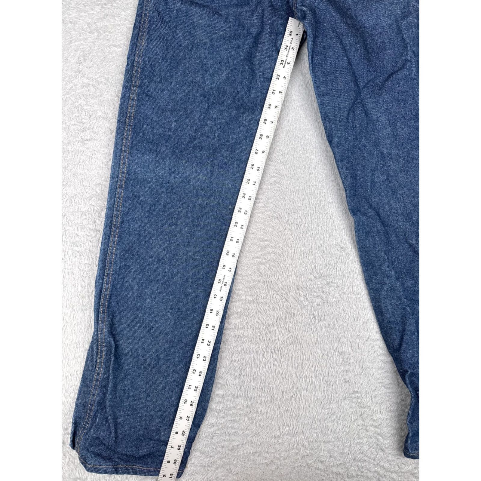 Denime UniFirst Jeans Men 30x32 Blue Denim Straight Leg 5-Pocket Design Regular Fit 30 in Inseam Blue Jeans Men Size US 30 / EU 46 - 7 Thumbnail