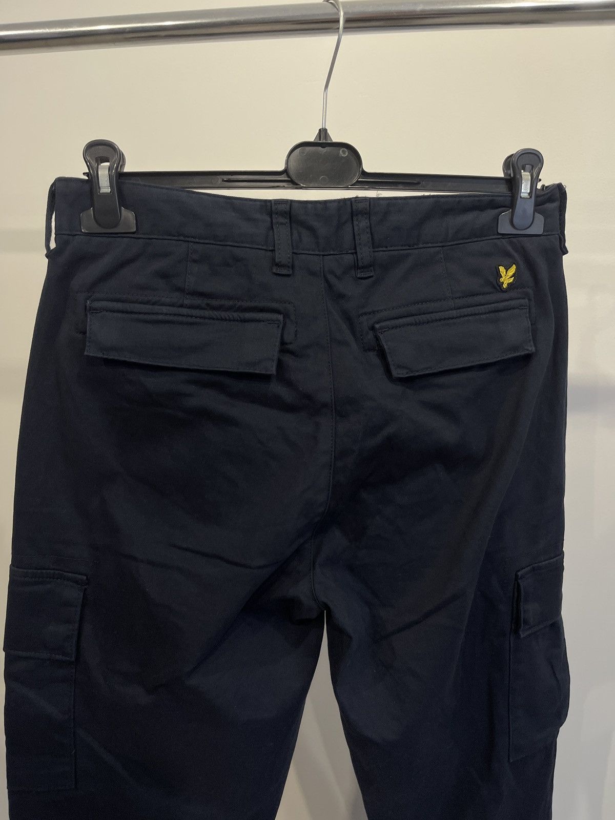 Lyle & Scott Lyle & Scott Slim Cargo Trousers Navy Blue 30/30 Size US 30 / EU 46 - 4 Thumbnail