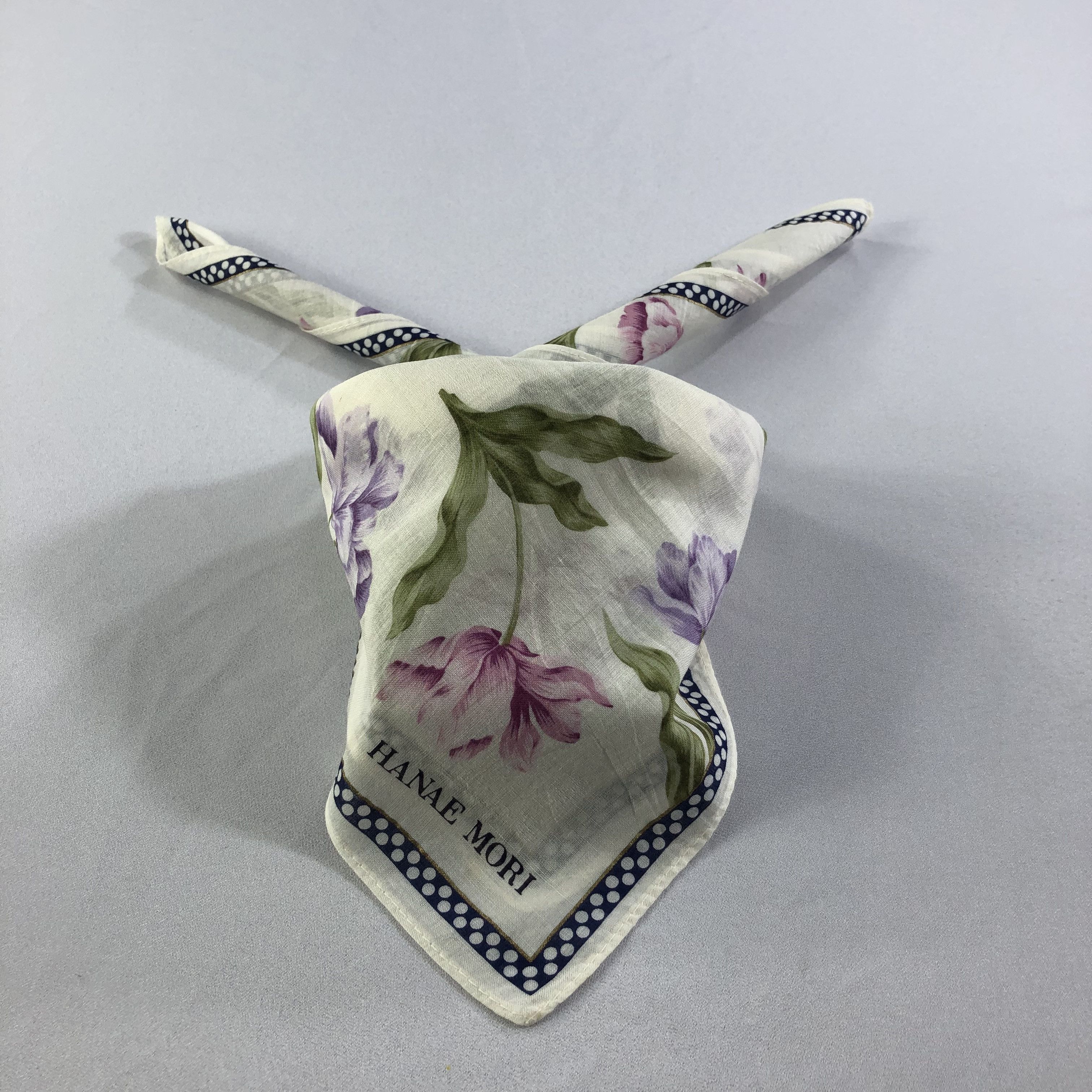 Hanae Mori × Vintage Hanae Mori Floral Handkerchief Neckerchief Bandana H2063 Size ONE SIZE - 1 Thumbnail