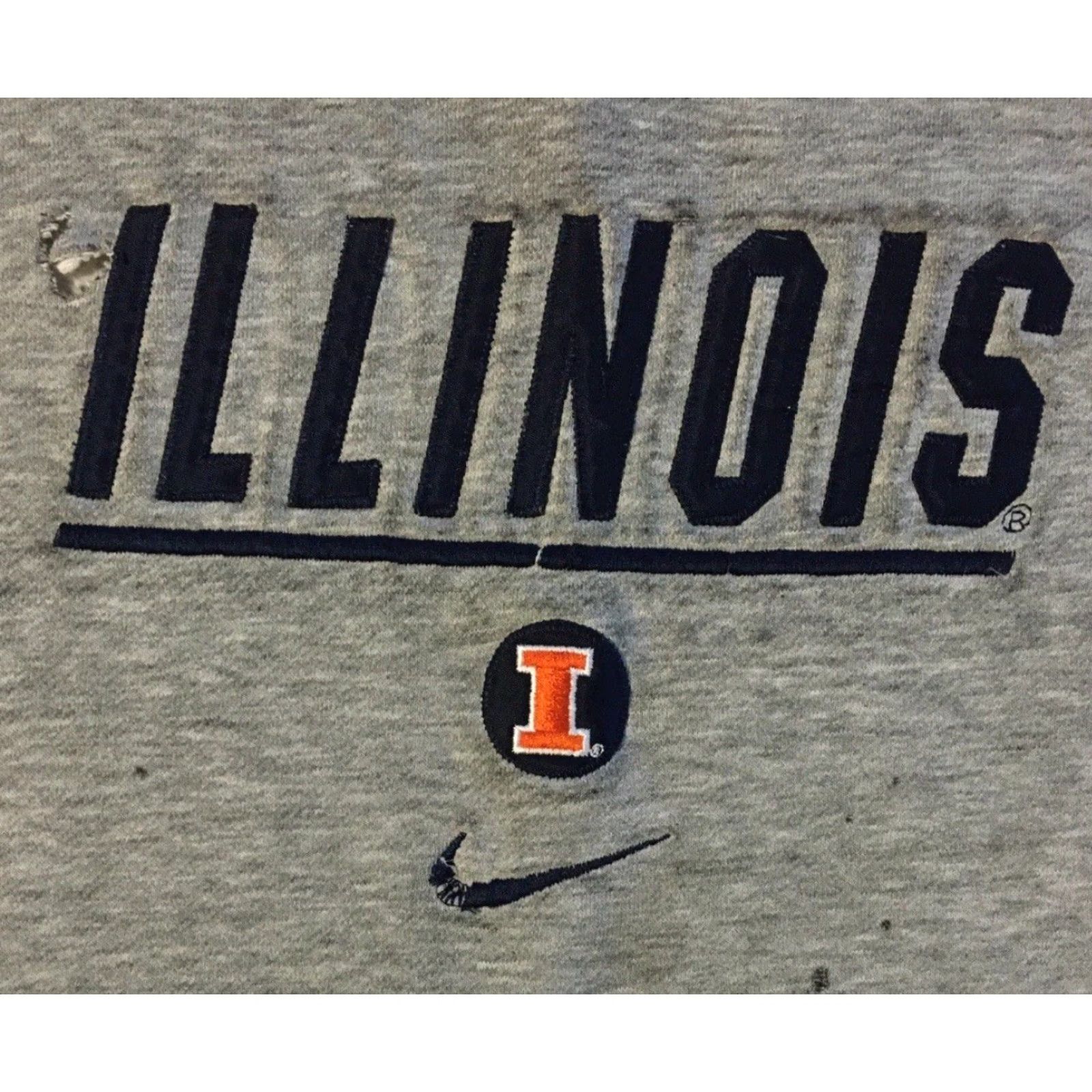 Nike VINTAGE Nike University Illinois Thrashed Faded Boxy Swoosh Sweatshirt XL Gray University Sportswear Men Hoodie Pullover 90s Grunge Die-cut Distressed Size US XL / EU 56 / 4 - 3 Thumbnail