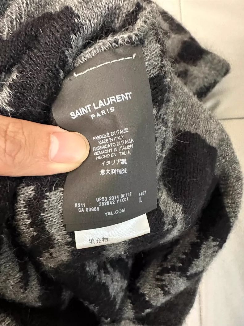 Saint Laurent Paris Saint laurent paris Zebra Stripe sweater 2506-Nextarrow Size US L / EU 52-54 / 3 - 3 Thumbnail