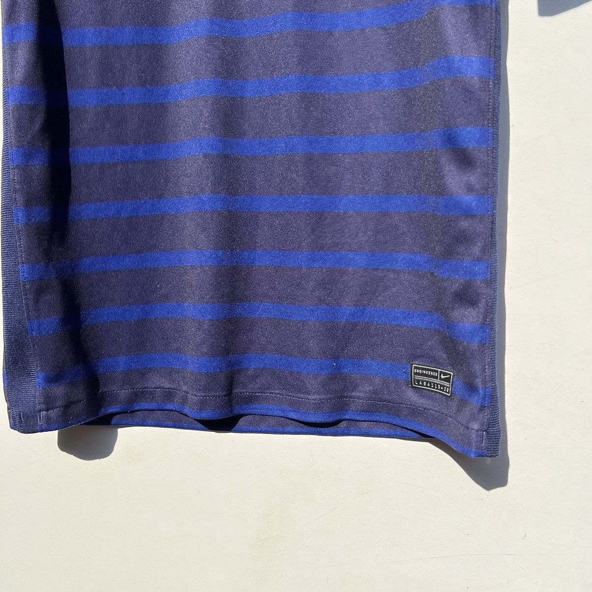 Nike FRANCE 2020 2021 HOME FOOTBALL SHIRT SOCCER JERSEY NIKE Size US S / EU 44-46 / 1 - 2 Thumbnail