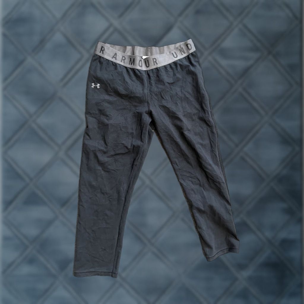 Under Armour VINTAGE Under armour Womens 1316142 016 UA Favorite Crop leggings XS Black Size 26" / US 2 / IT 38 - 1 Thumbnail