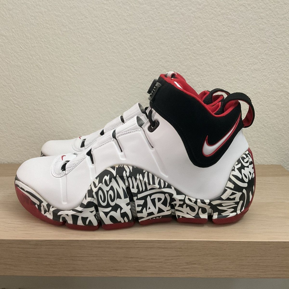 Nike Nike Zoom LeBron 4 Size US 11 / EU 44 - 1 Thumbnail