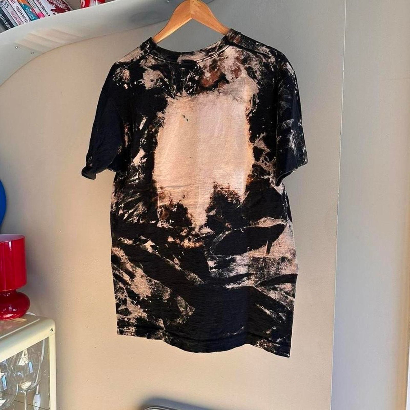 Fruit Of The Loom × Vintage Vintage Lady Mosquitohead Shirt Size US L / EU 52-54 / 3 - 5 Thumbnail