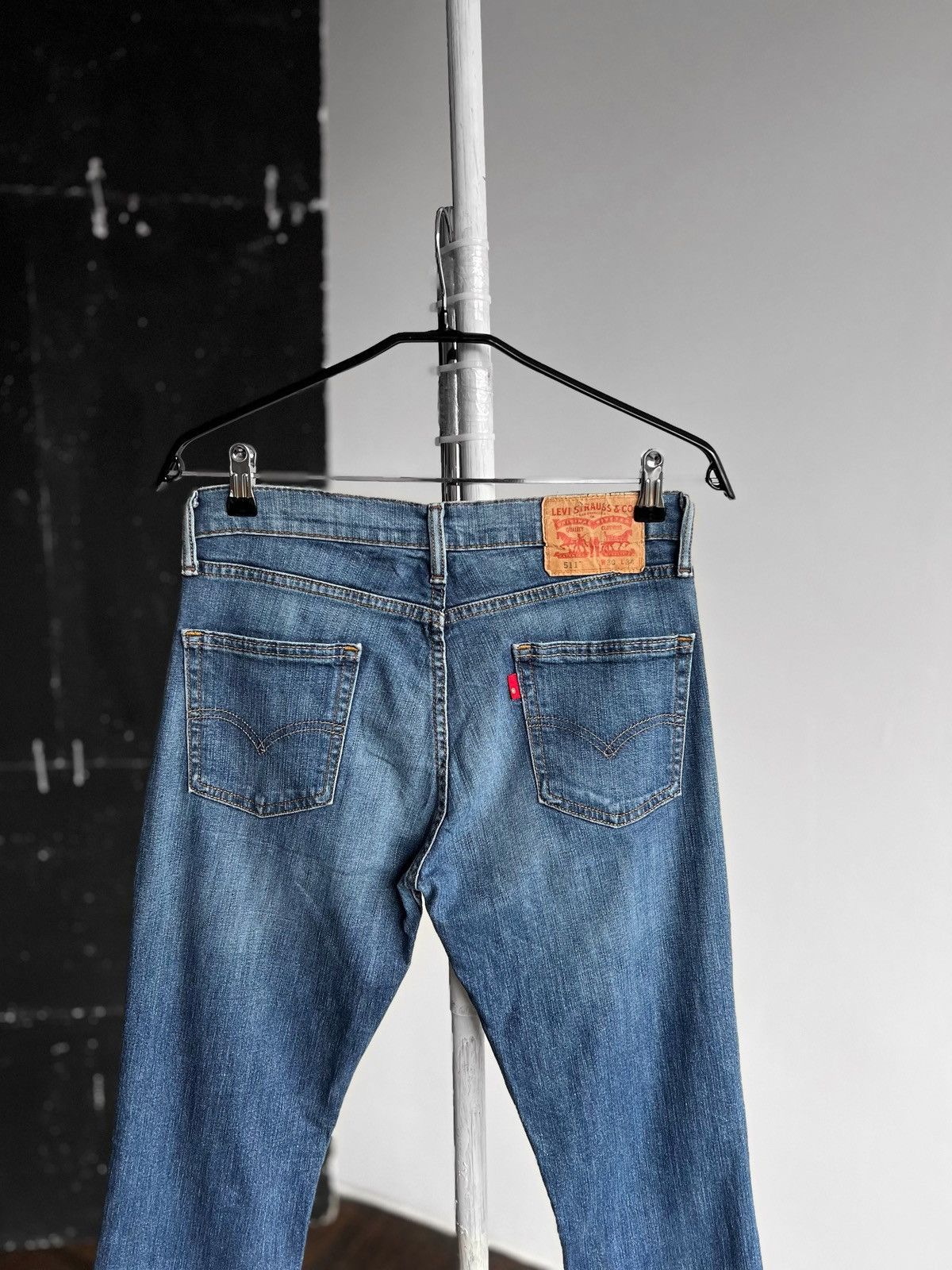 Designer × Levi's Levis 511 Blue Denim Stretch Jeans Zipper Closure Pockets Size US 30 / EU 46 - 2 Thumbnail