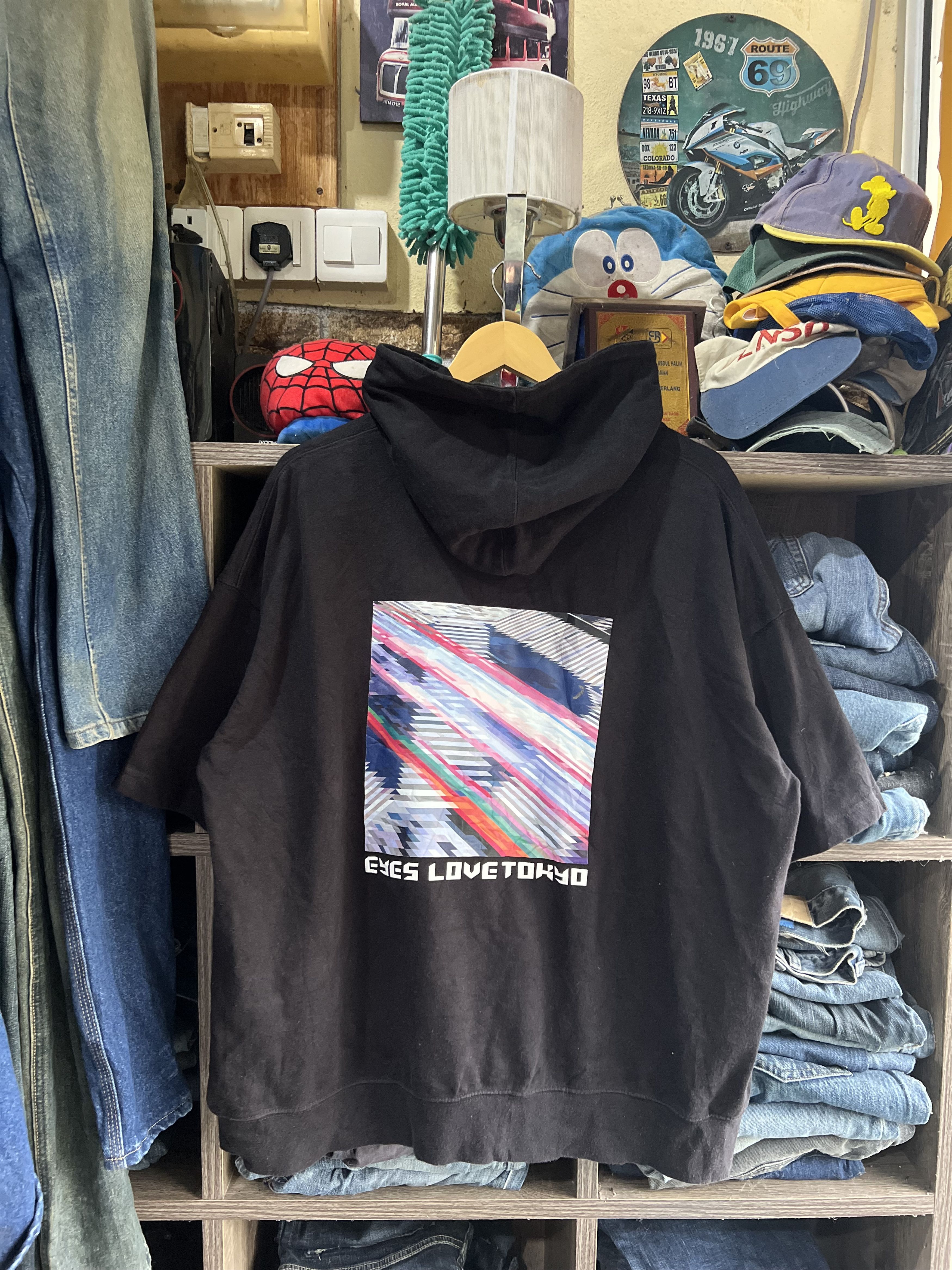 GU 🔥Rare Gu x Tadaomi Shibuya Eyes Love Tokyo Hoodie Size US XL / EU 56 / 4 - 16 Thumbnail