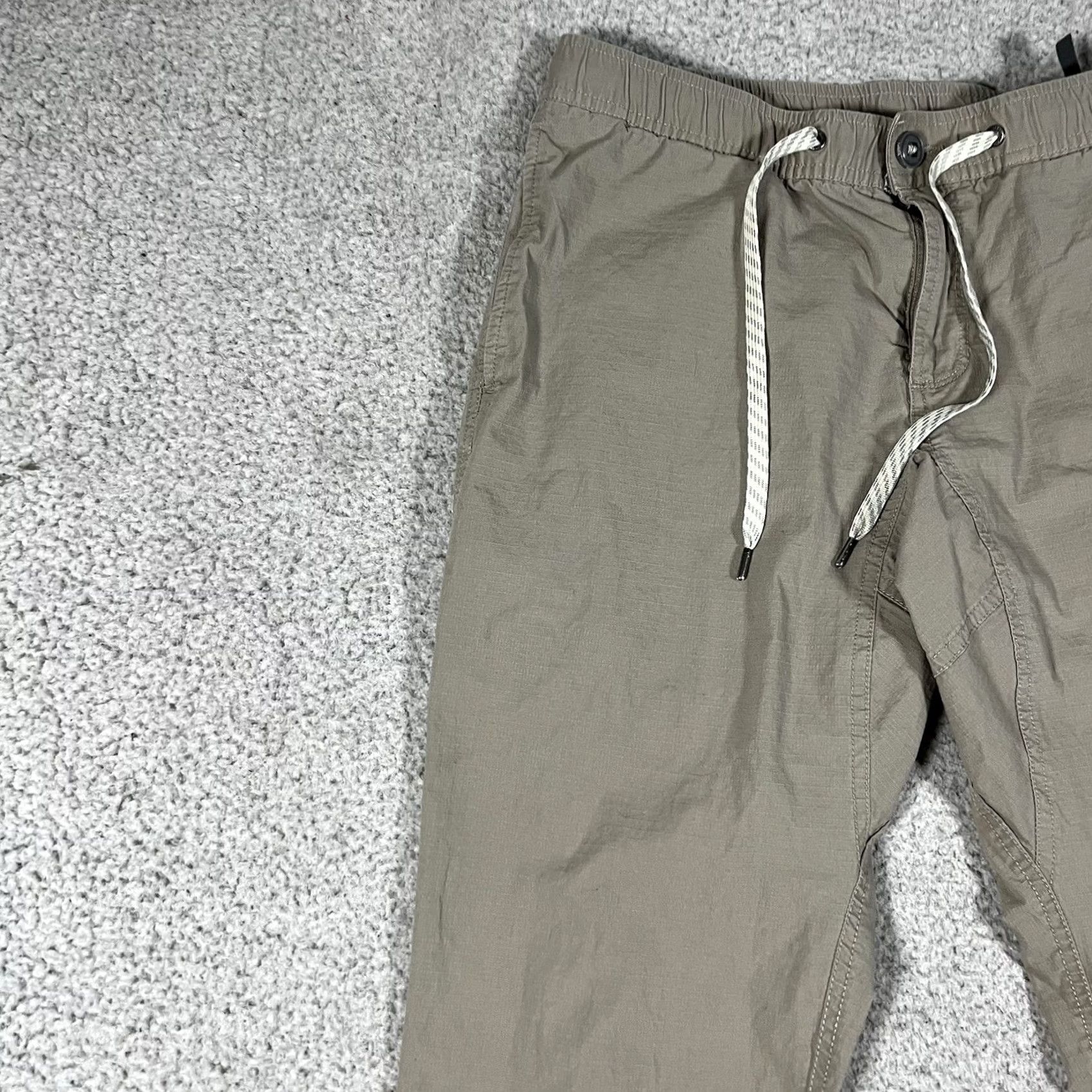 Vuori Vuori Mens L pants Straight Jogger Cotton Spandex Beige Pocket Logo Zipper Adjustable Waist Inseam 30 in Outdoor Casual Workwear Size US 33 - 7 Thumbnail