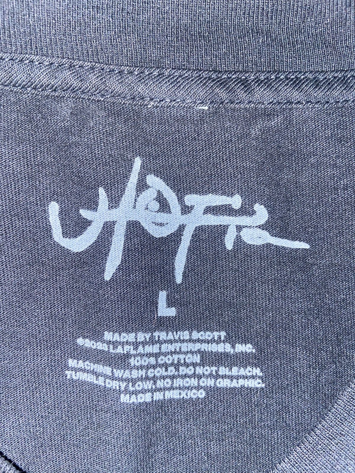Fragment Design × Kaws × Travis Scott Travis Scott x KAWS Utopia II Tee Black Size US L / EU 52-54 / 3 - 3 Thumbnail