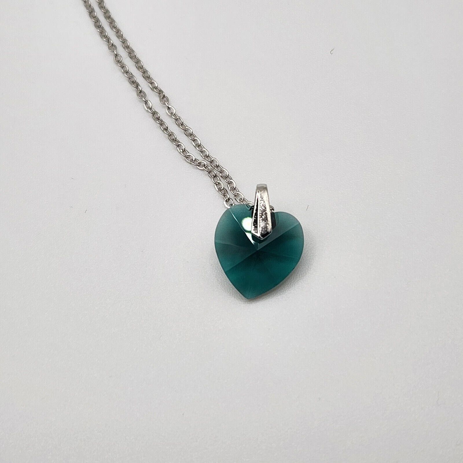 Designer Green Heart Pendant Necklace Made with Swarovski Crystal 18" Size ONE SIZE - 1 Thumbnail