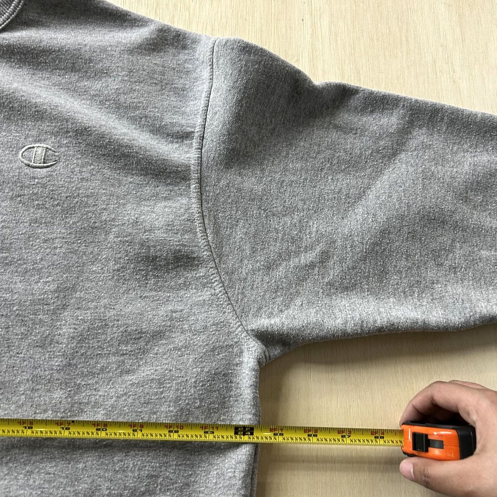 Champion Champion Shirt Mens XL Gray Sweatshirt Fleece Crewneck Pullover Embroidered Logo Size US XL / EU 56 / 4 - 5 Thumbnail