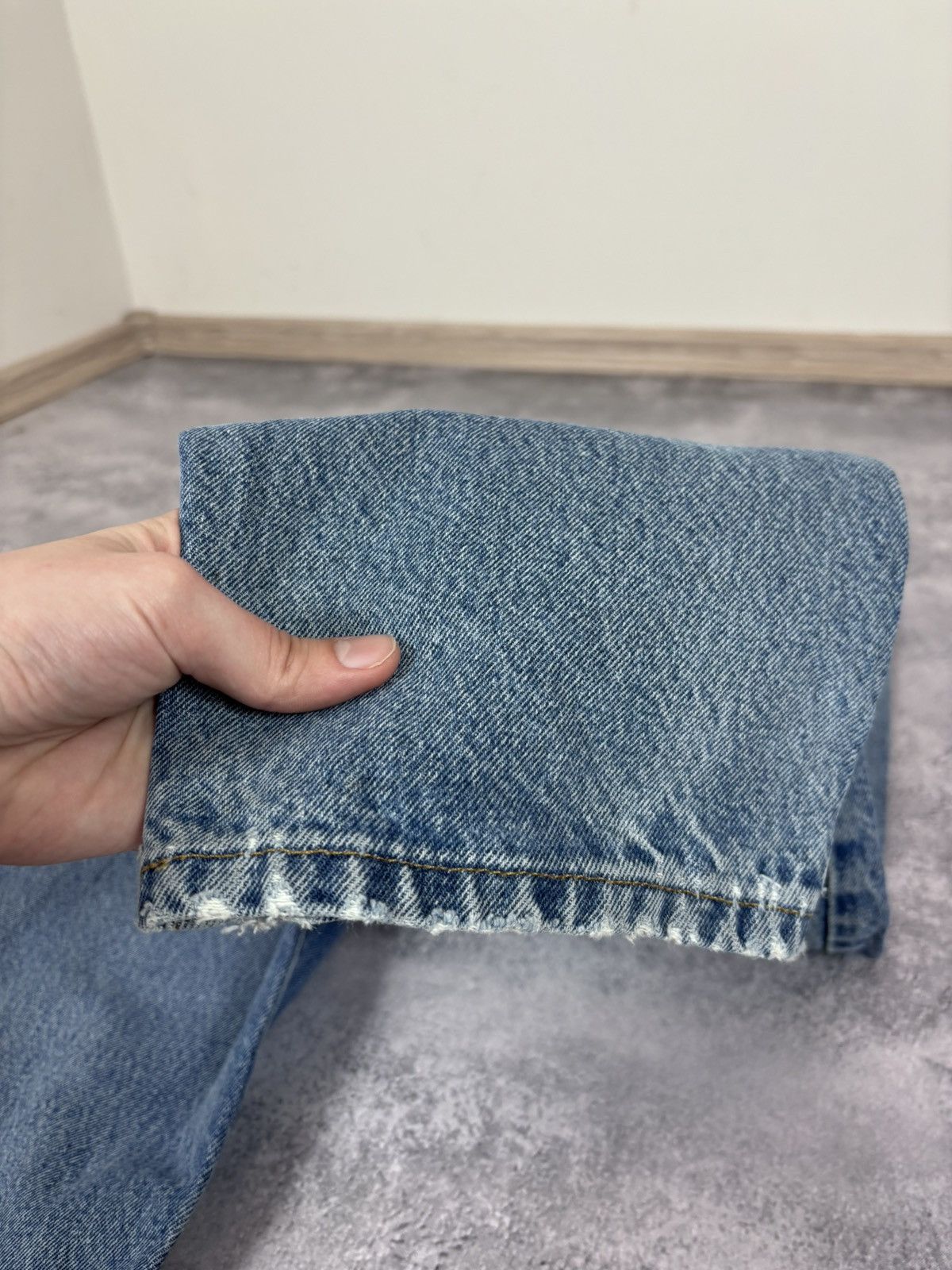 Carhartt Vintage Carhartt Men’s Faded Blue Denim Jeans Relaxed Fit Size US 33 - 5 Thumbnail