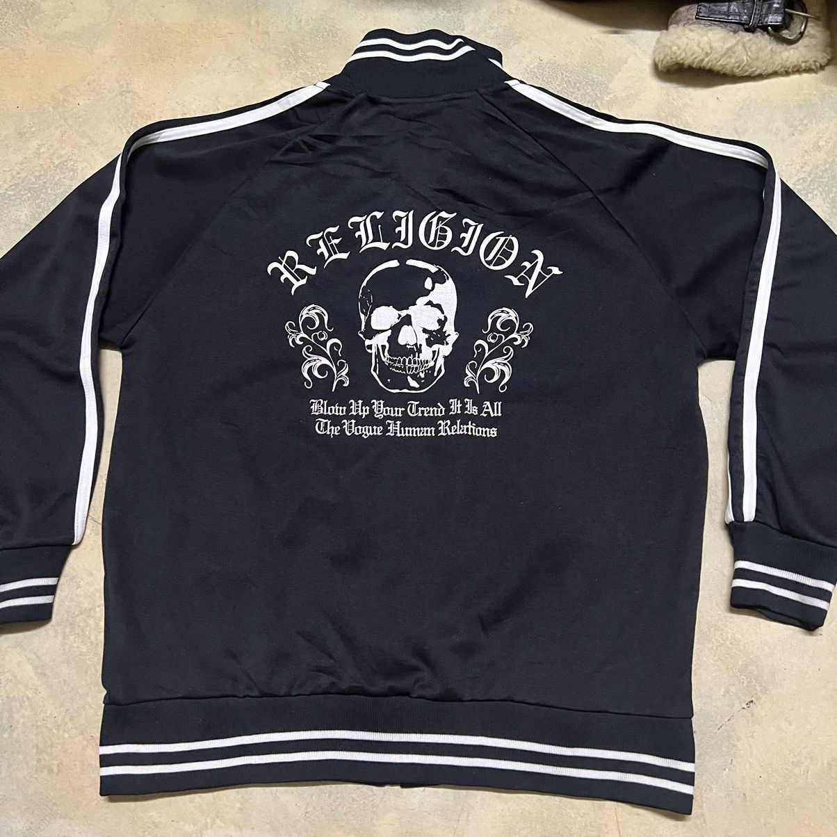 Japanese Brand Japanese Brand Big Skull Logo Mastermind Style Size US L / EU 52-54 / 3 - 12 Thumbnail