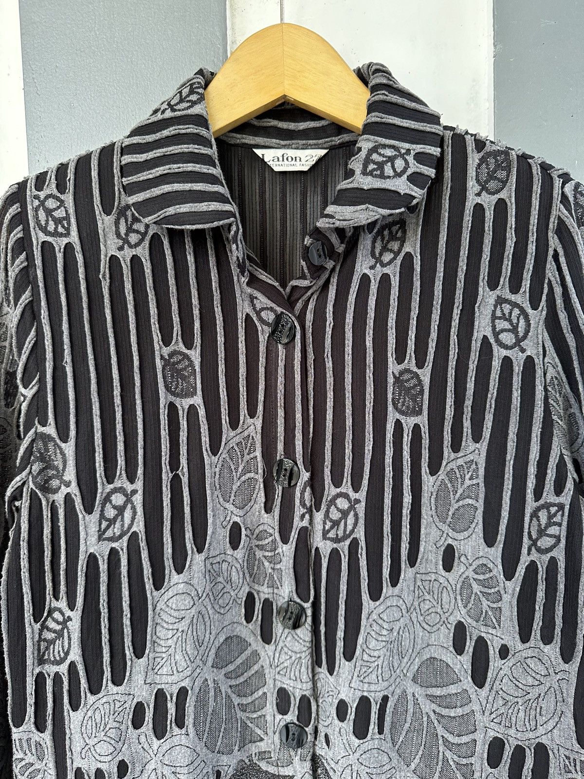 20471120 × Japanese Brand LAFON 27 JAPAN TRANSPARAN SHIRT LGB SICK STYLED Size US M / EU 48-50 / 2 - 4 Thumbnail