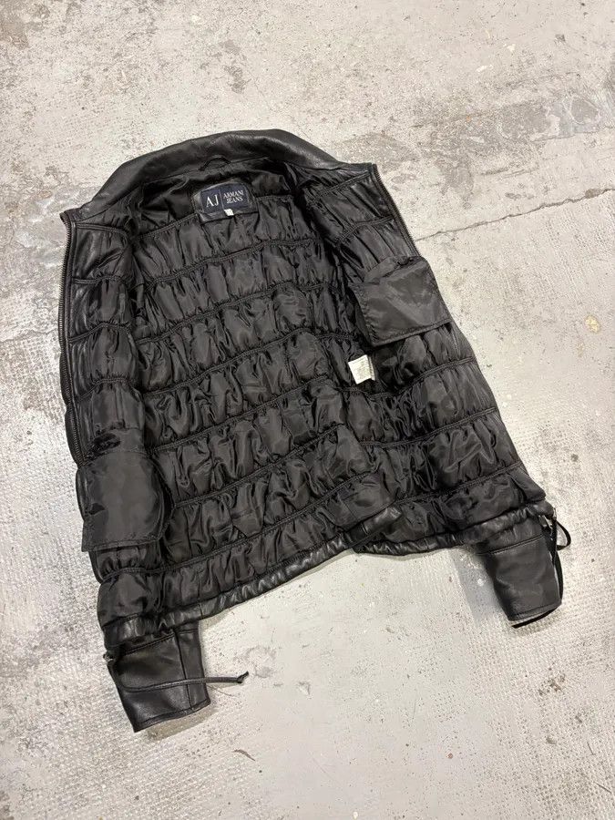 Armani 2000s Armani Black Leather Puffer Jacket Size US S / EU 44-46 / 1 - 7 Thumbnail
