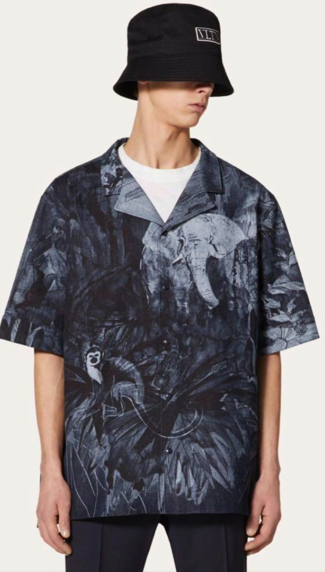 Valentino Valentino Jungle Print Denim Short Shirt Size US S / EU 44-46 / 1 - 1 Thumbnail
