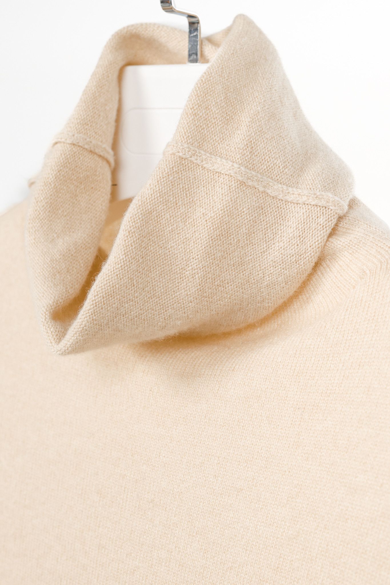 Loro Piana Loro Piana Cream Cashmere Turtleneck Sweater Size S / US 4 / IT 40 - 7 Thumbnail
