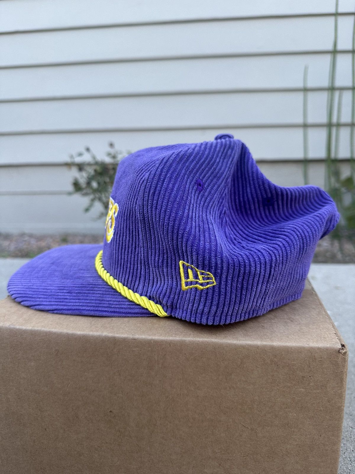 L.A. Lakers Lakers New Era LA Lakers Corduroy Snapback Hat Grailed