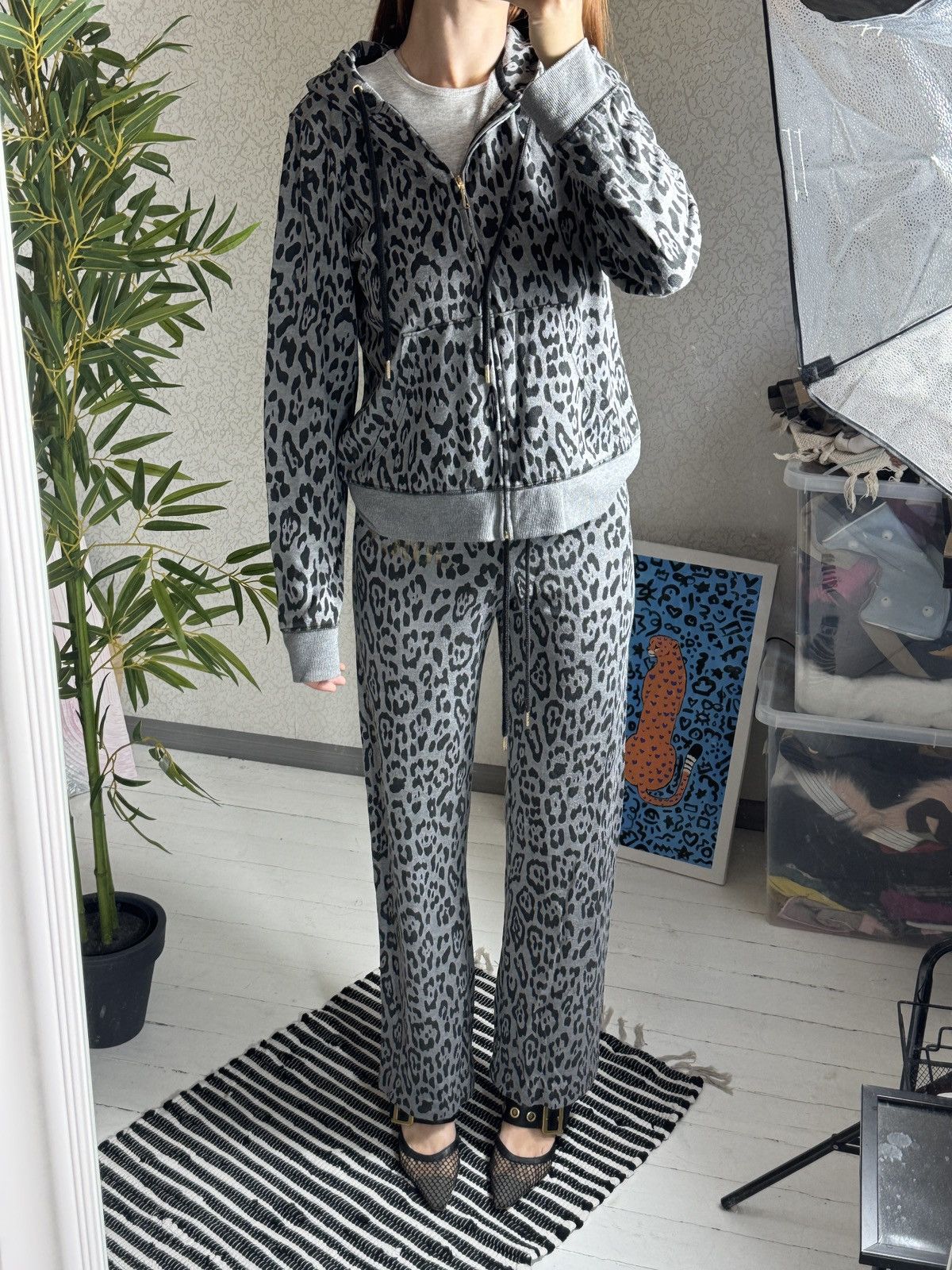 Juicy Couture JUICY COUTURE LEOPARD PRINT HOODIE&PANTS SET TRACKSUIT Size XL / US 12-14 / IT 48-50 - 19 Thumbnail