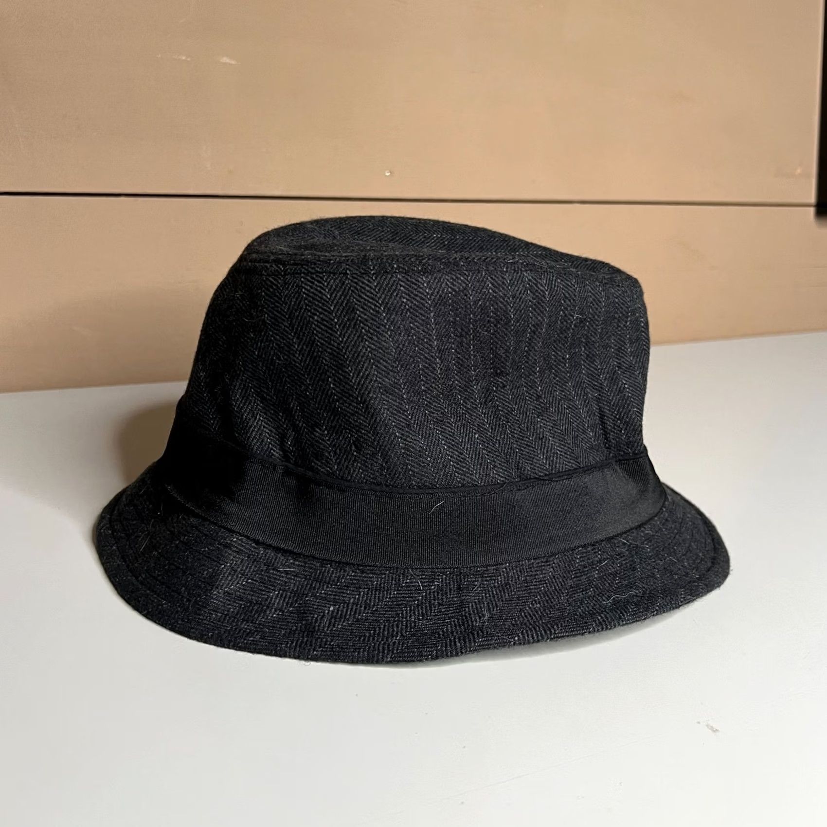 Stetson Stetson Wool Bucket Hat Herringbone Black Gray All American XL Men Bron Wool Bucket Hat XL Gray Stetson All American Men Size ONE SIZE - 4 Thumbnail